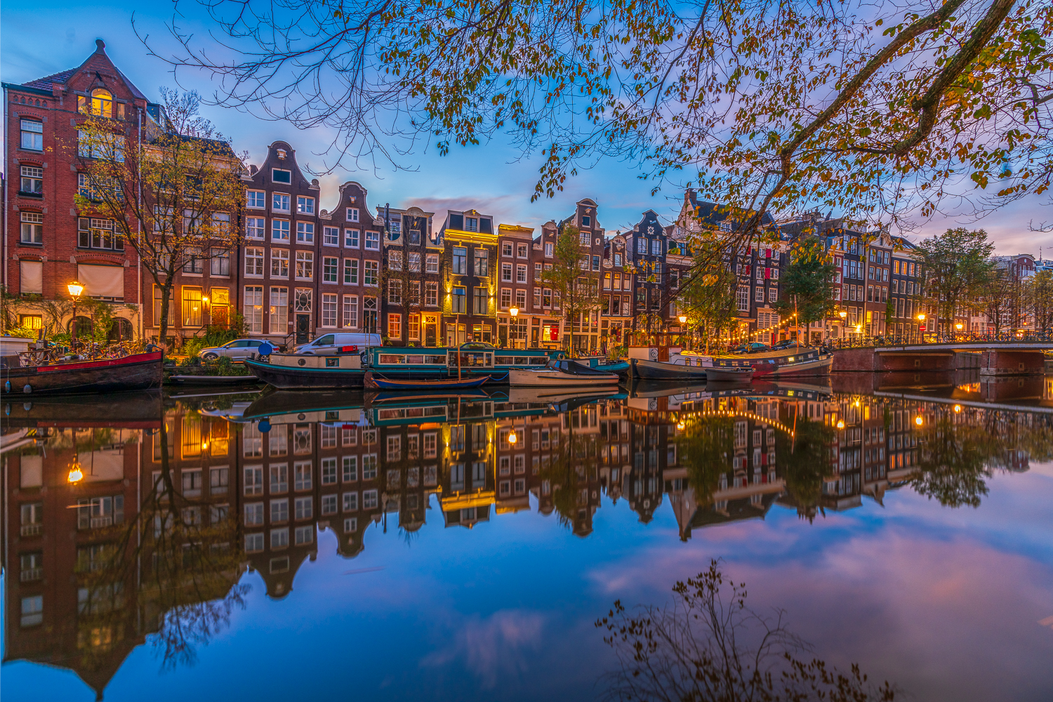 Amsterdam-singel-zonsopkomst